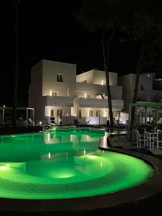 Marina Suites & Apartments 4 Stelle S Каорле Экстерьер фото