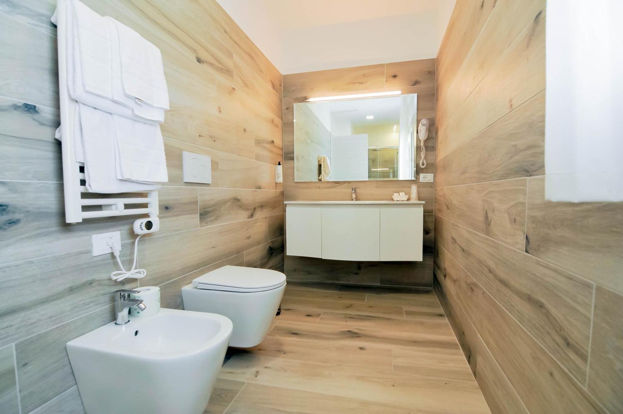Marina Suites & Apartments 4 Stelle S Каорле Экстерьер фото
